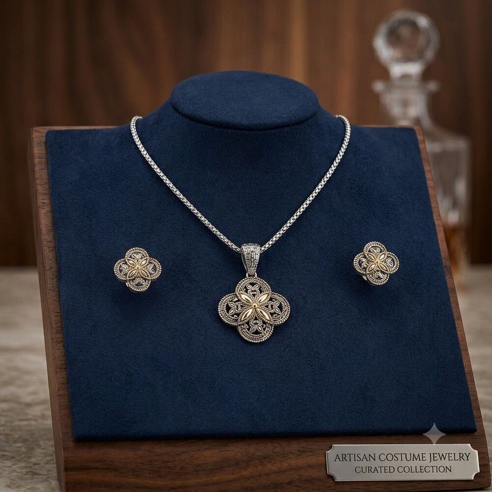 Vintage SilverTone Faux Marcasite Clover Jewelry Set Pendant Necklace Earrings